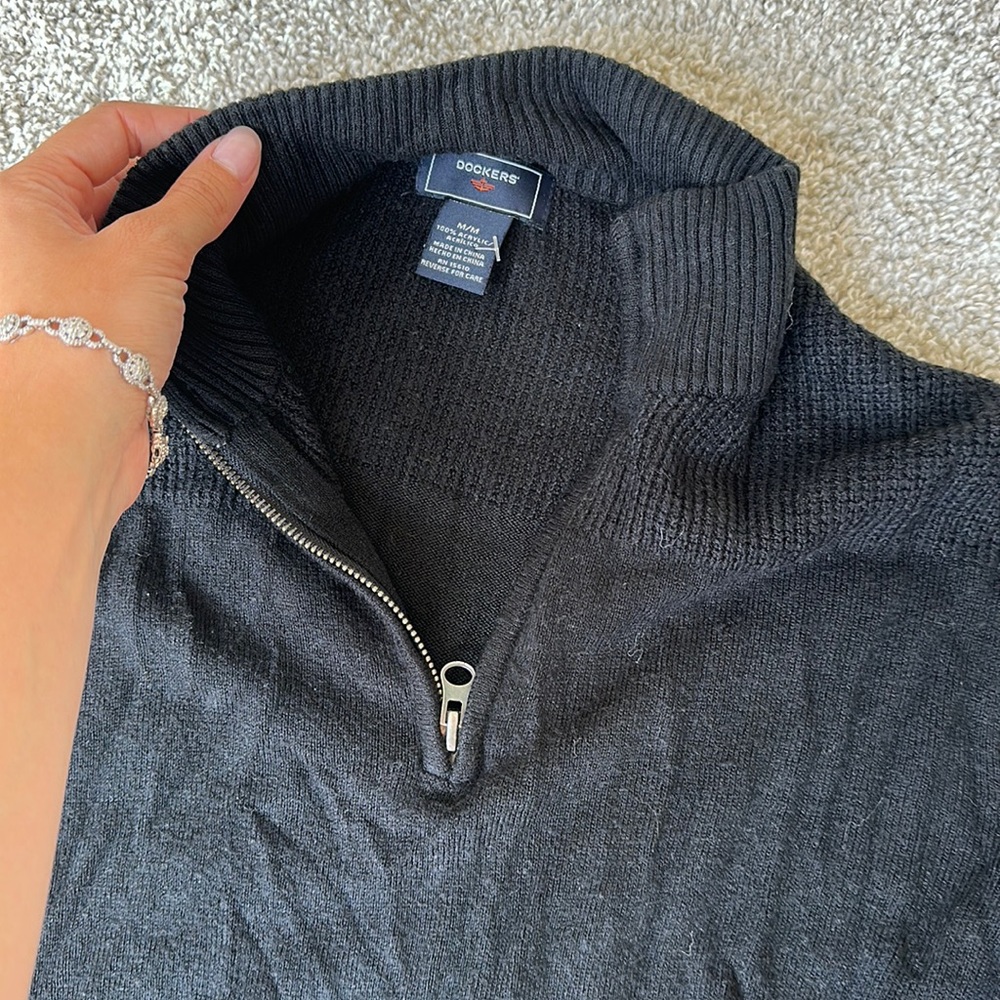 Dockers quarter zip sweater